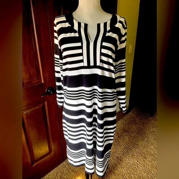 Women’s Coolibar Oceanside Tunic Black and White Striped Dress Sz M - Picture 3 of 10